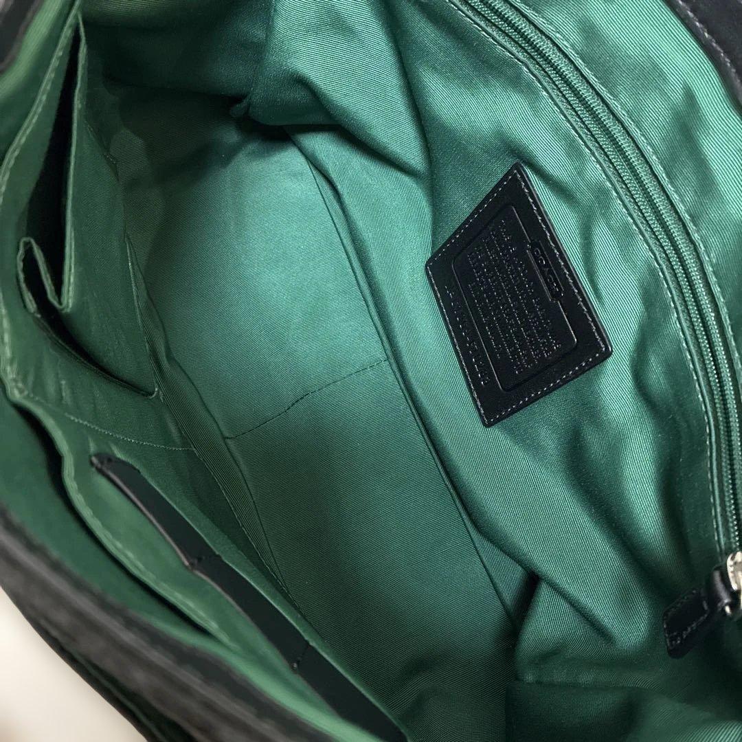 COACH　シグネチャー　内側グリーン　メッセンジャーバック　ショルダーバック