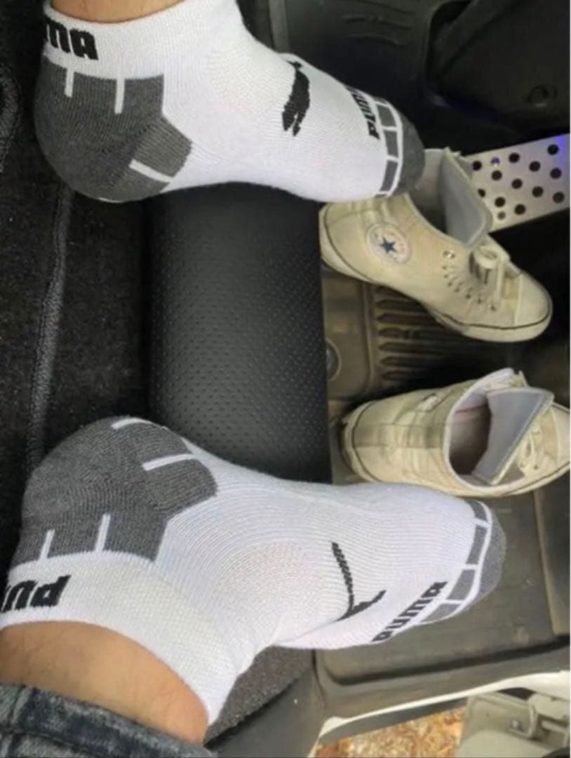 ハイエース200系　スーパーGL フットレスト　運転席側&助手席側　足おき台