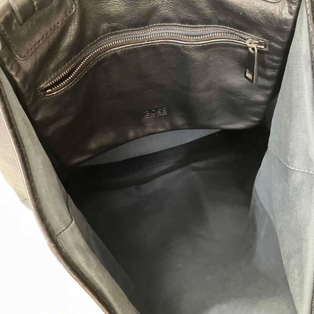ヒューゴボス　メンズ　トートバッグ　シボ革　ブラック　肩掛け　A4収納可