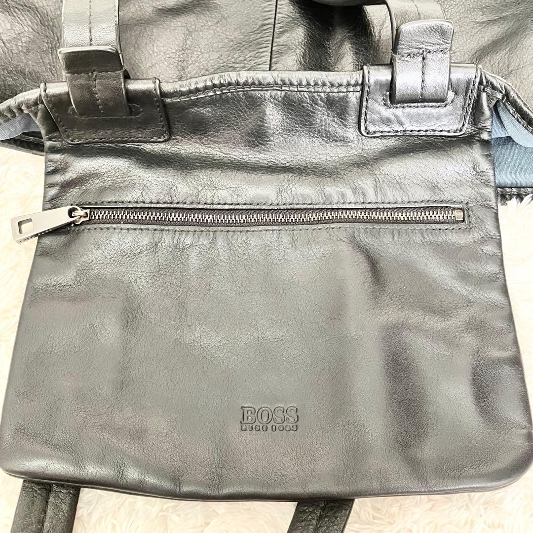 ヒューゴボス　メンズ　トートバッグ　シボ革　ブラック　肩掛け　A4収納可