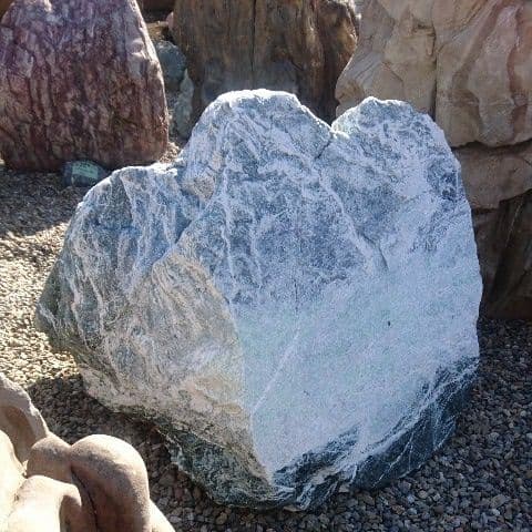 国石 ヒスイ 翡翠 原石 宝石 パワーストーン 鉱物 庭石 鑑賞石 オブジェ