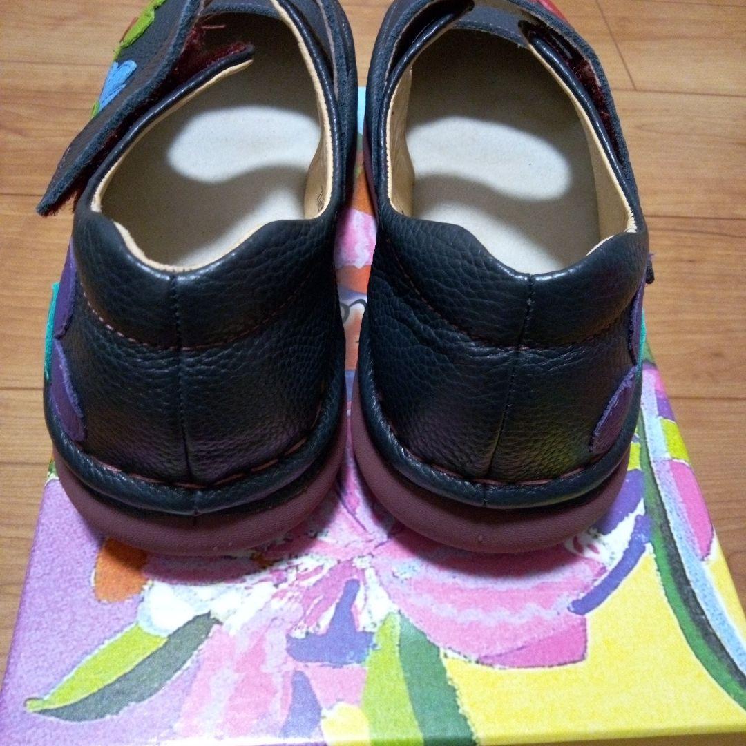 最終値下げ美品エスタシオン：24 花柄レザーマジックテープシューズ
