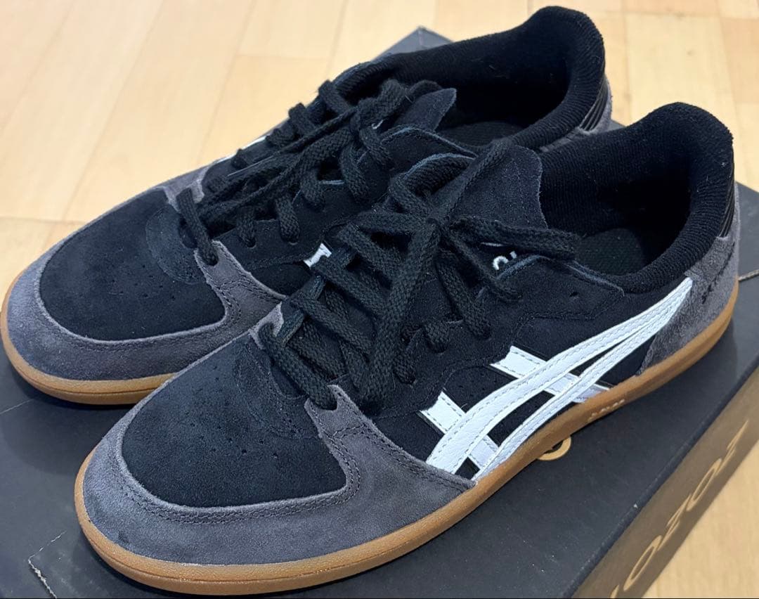 ASICS スニーカー SKYHAND OG ブラック×ホワイト　24.5cm