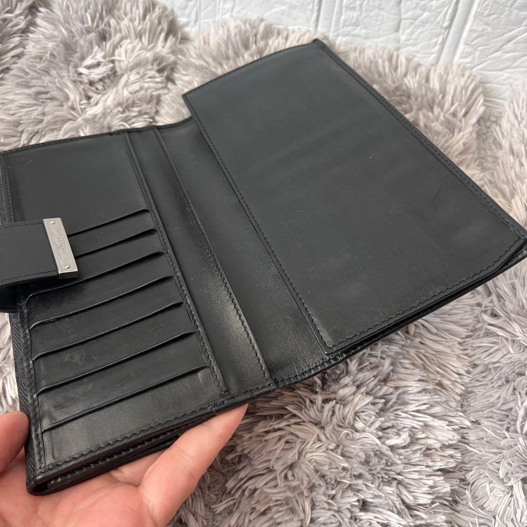 グッチ　GGキャンバス ブラック　ロゴプレート　長財布　メンズ