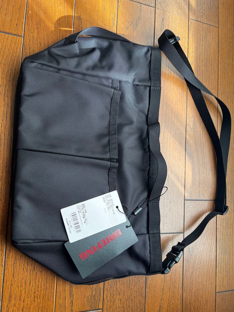 【BRIEFING】新品未使用　ブラックナイロントートバッグ