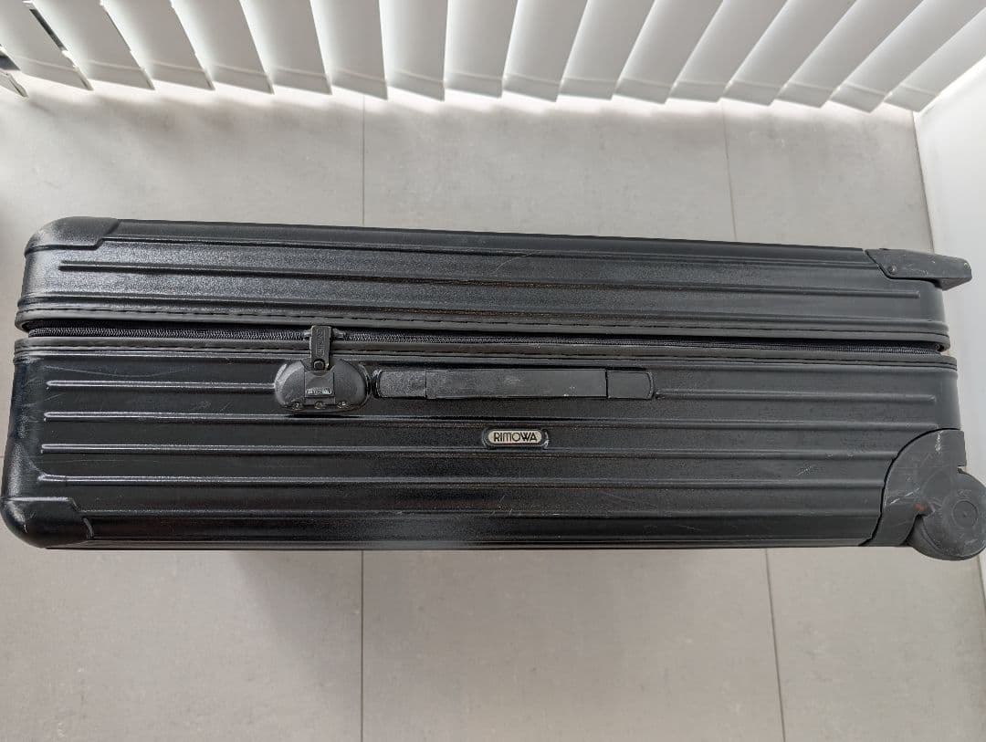 リモワ サルサ 黒 104L 2輪　851.77 綺麗です