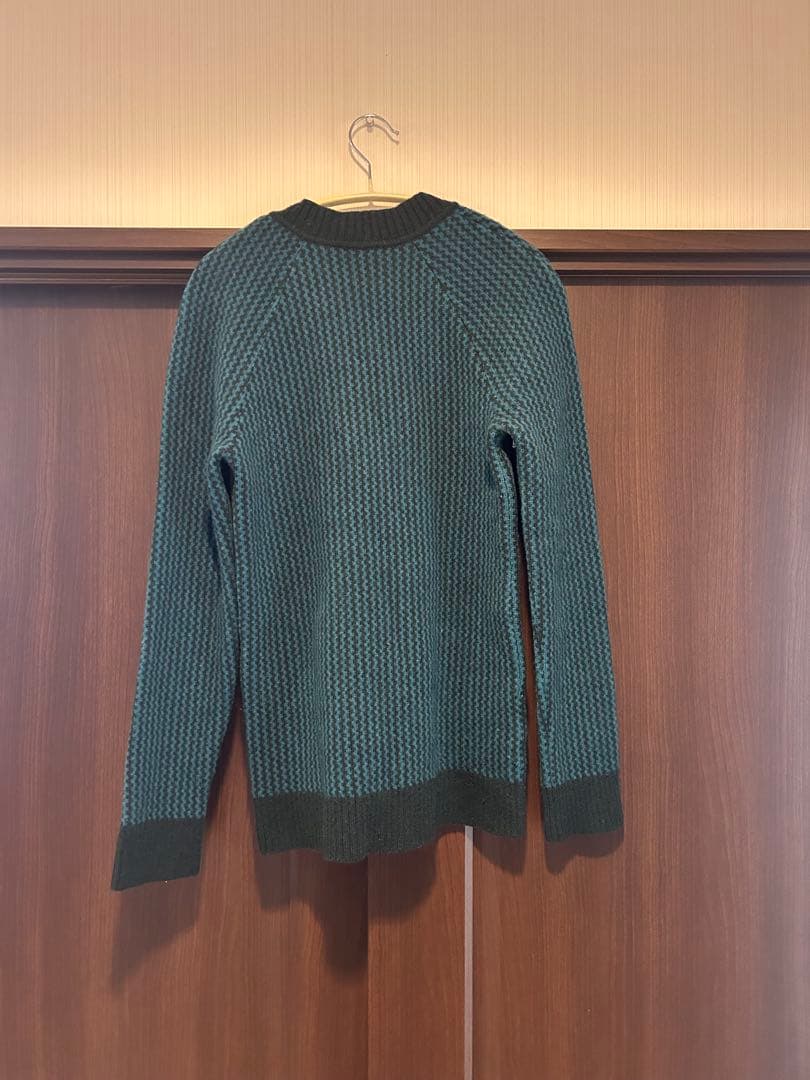 BALMAIN ボタン付きグリーンニットセーター　36