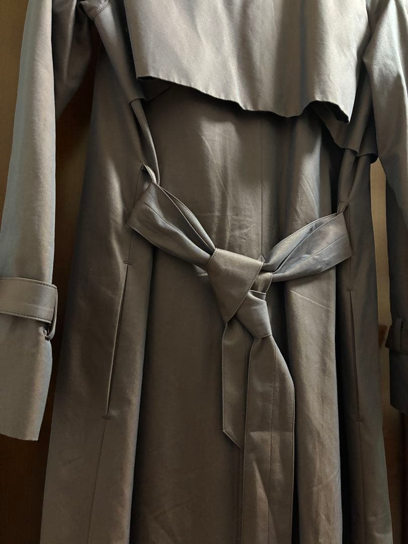 Dessin de mode ノーカラートレンチコート STUDIOUS限定