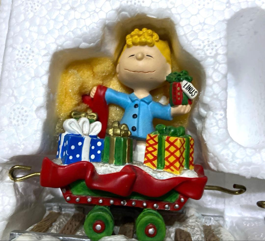 ダンバリーミント　スヌーピー クリスマス フィギュア