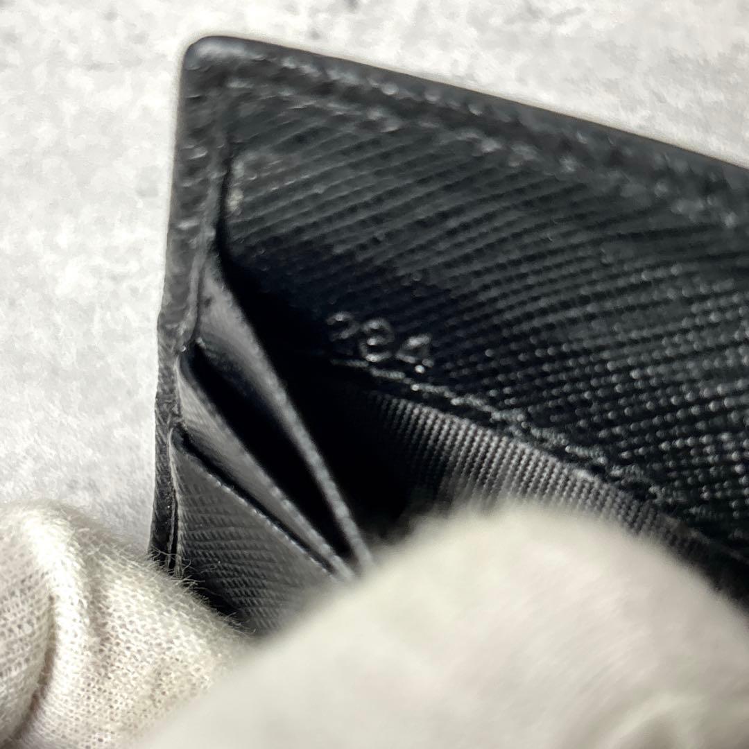 ✨極美品✨ PRADA マネークリップ ロゴ型押し サフィアーノレザー ブラック