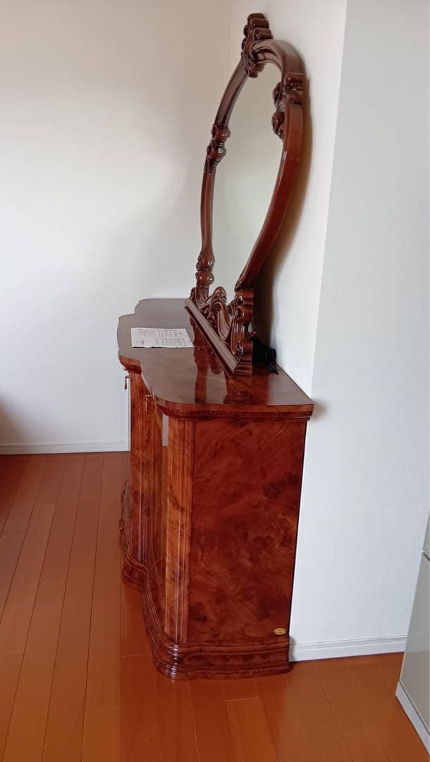 サルタレッリ　木製キャビネット イタリア製