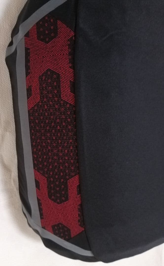 エアー4DX ピロー　LOW 西川　レッド