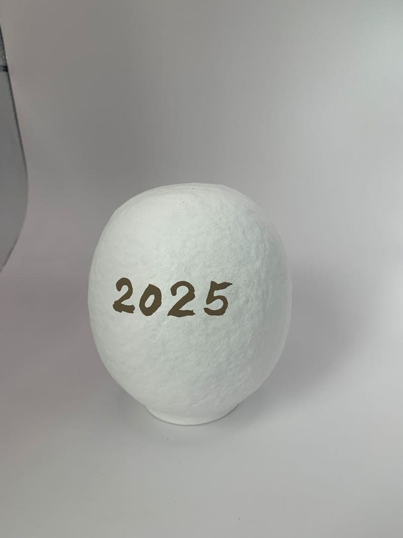 卵型置物 鳥のデザイン 2025年　ダルマ
