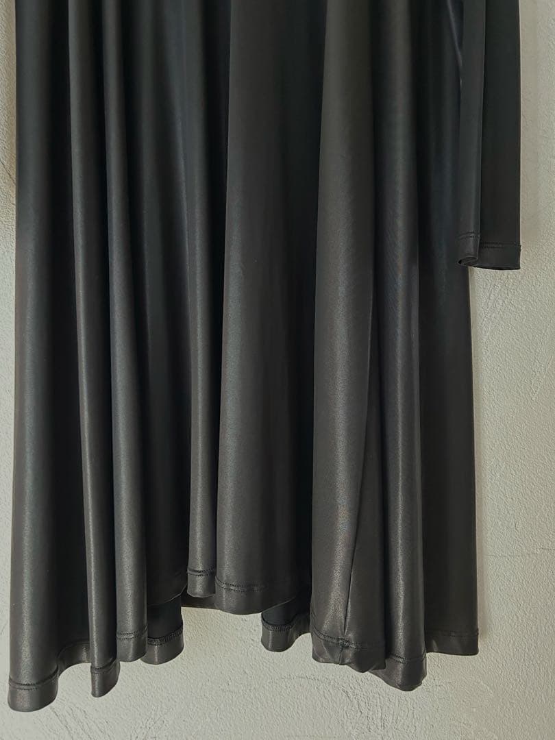 新品タグ付未使用❗️MM6フェイクレザー ワンピースマルジェラ黒 XS