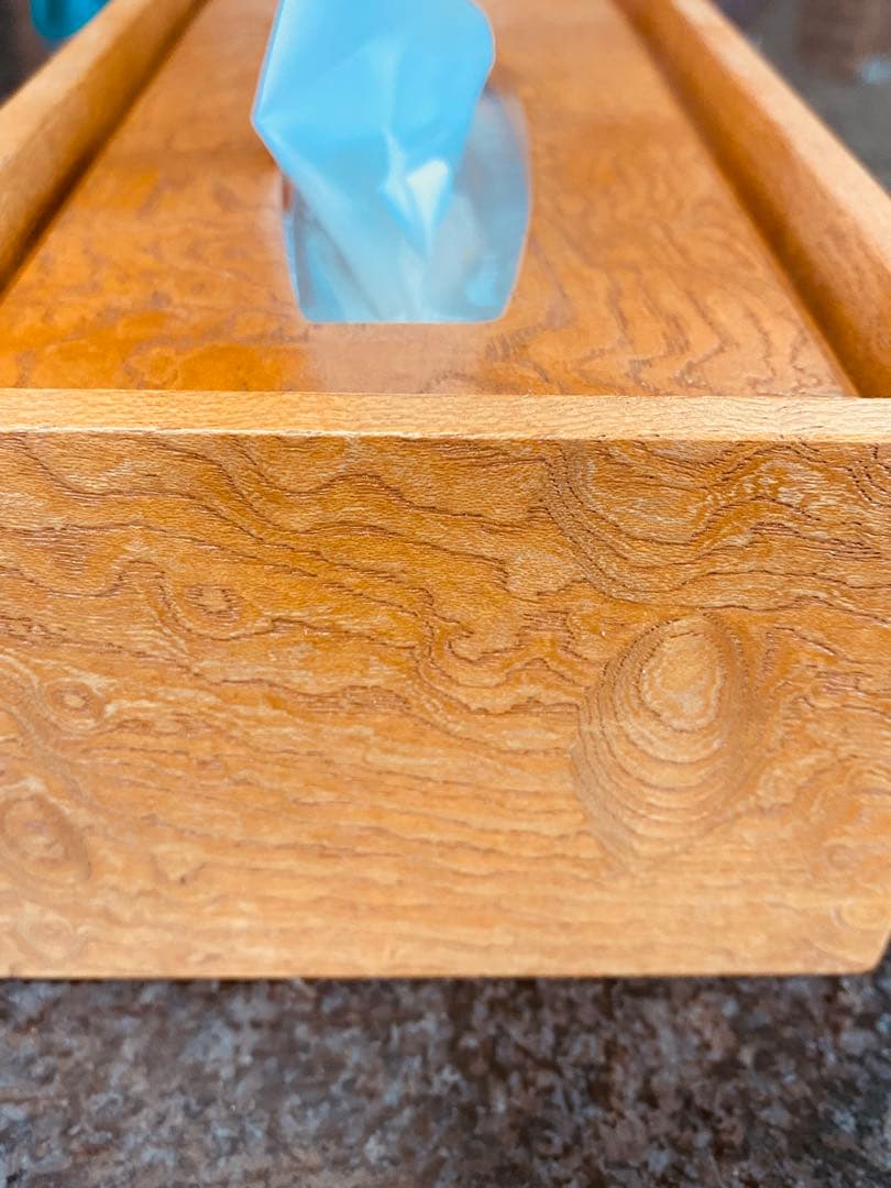 銘木ケヤキ玉杢のテッシュボックス