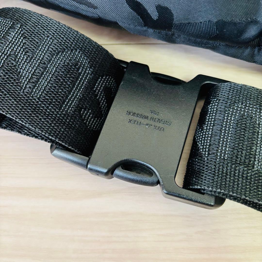 MAISON KITUSNE メゾンキツネ EASTPAK コラボ ボディバック