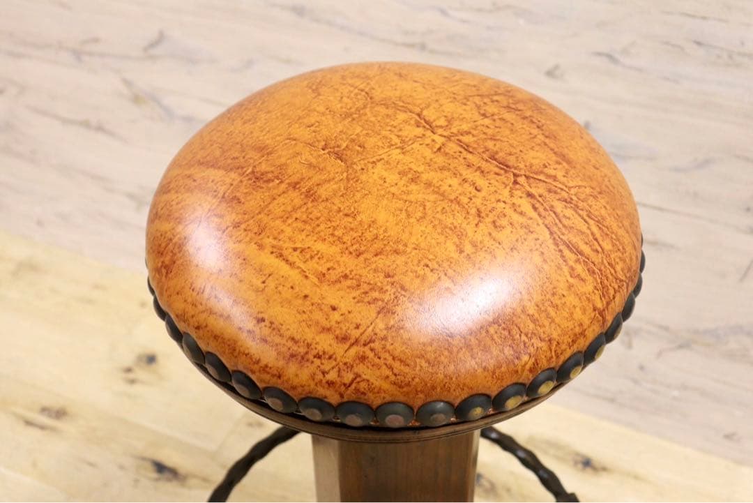 GMIK7M○スペイン製 カスティリアンスタイル バースツール ハイチェア カウ