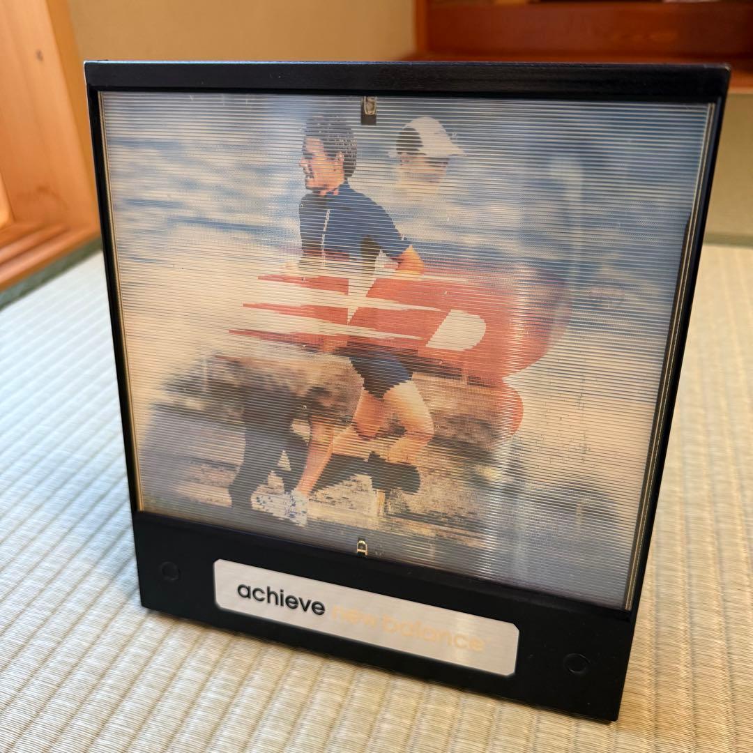 90s archive New Balance 3Dグラフィック 画像切り替わり