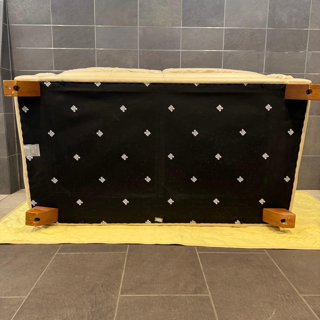 IDC大塚家具 廃盤 2人掛け 半革ソファ アイボリー