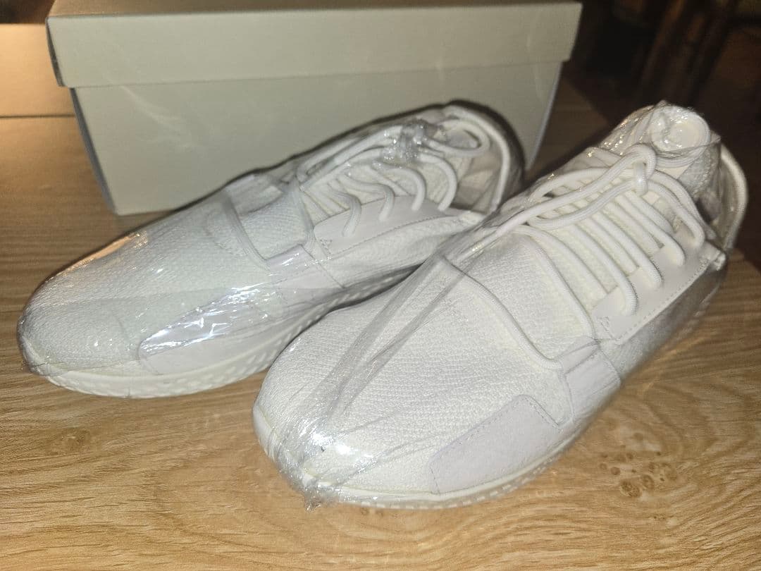 アディダス ファレル・ウィリアムス PW テニス HU V2