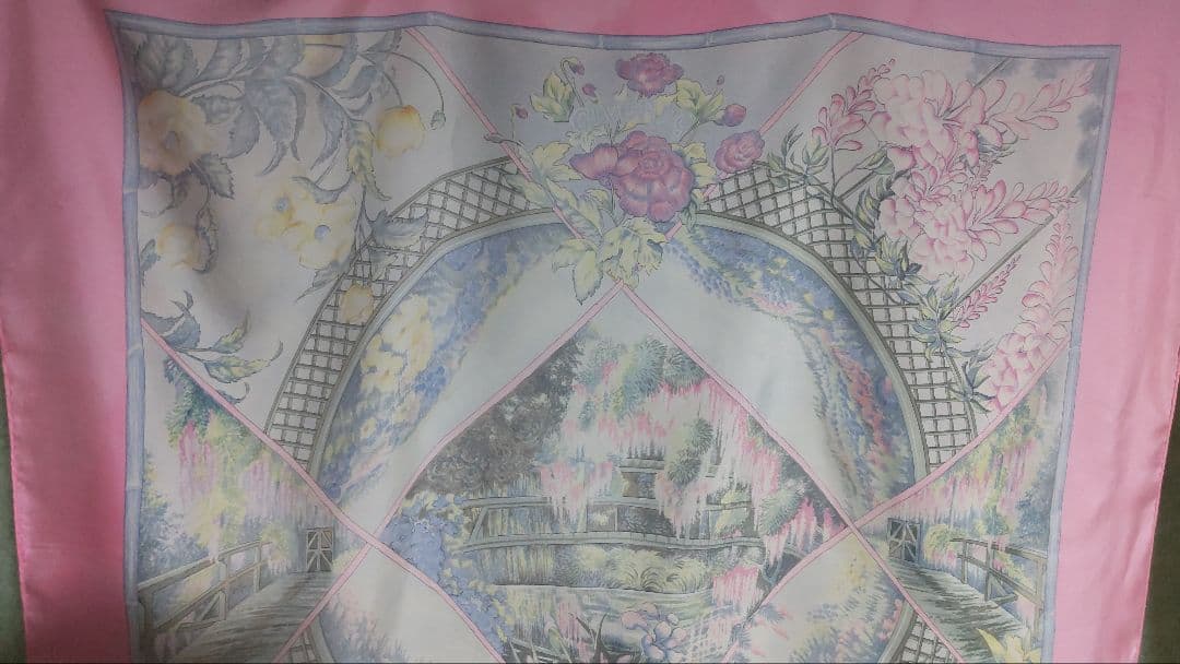 エルメス HERMES スカーフ カレ90 ジヴェルニー モネの庭 ピンク系