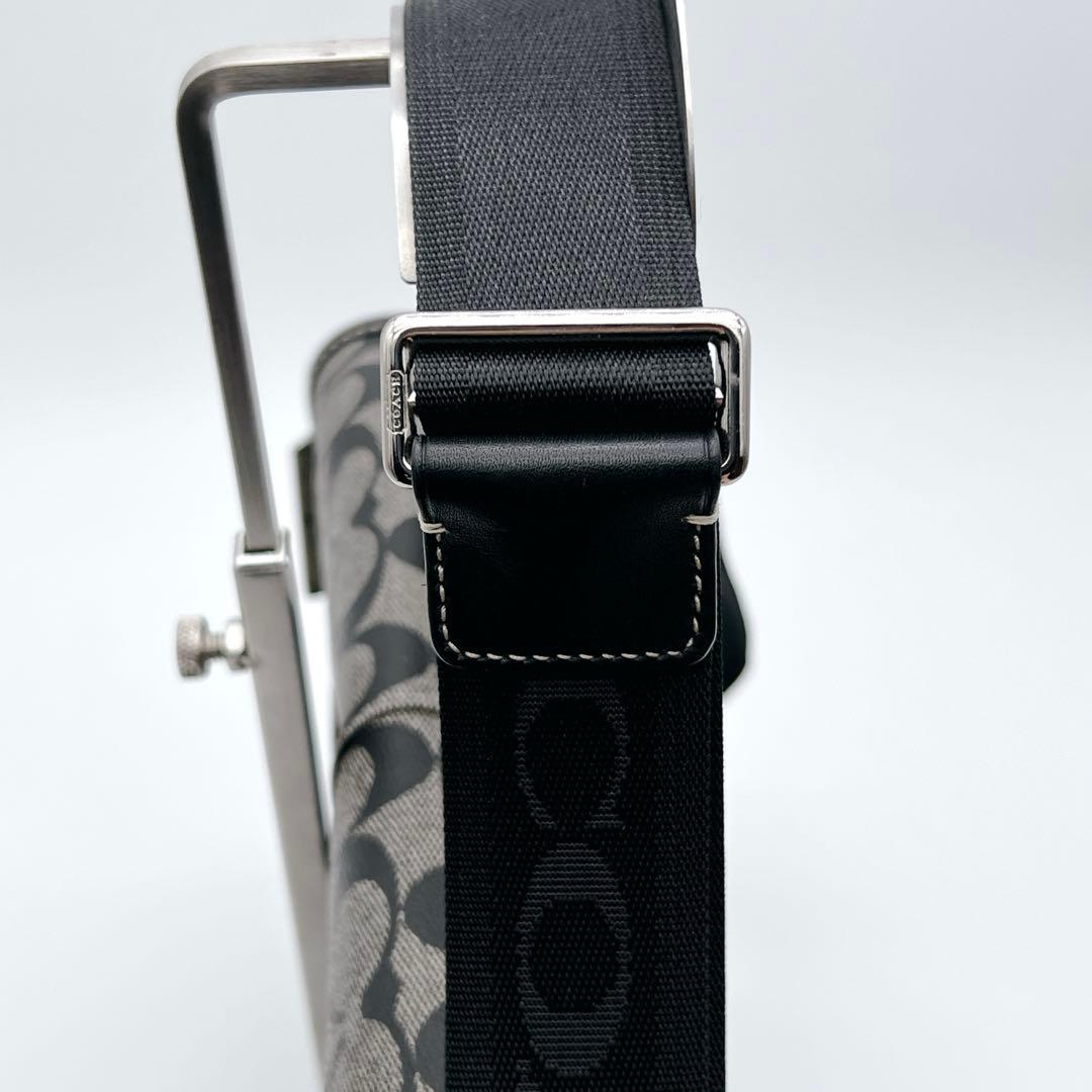 【美品】コーチ　COACH ショルダー バッグ　ヘリテージ　シグネチャー　黒