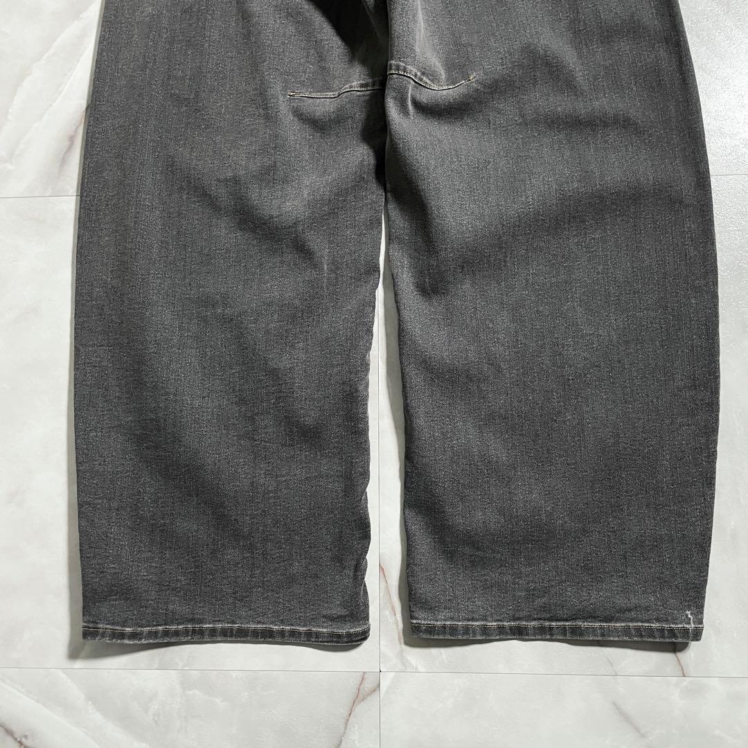 M18238 極美品　アンコキーヌ　43°N刺繍　ストレッチカーヴィーパンツ　L