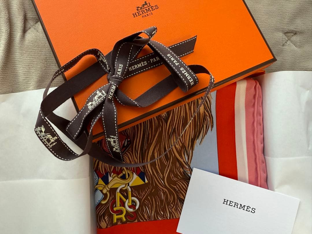 HERMES カレ70 シュールドゥキャスティング