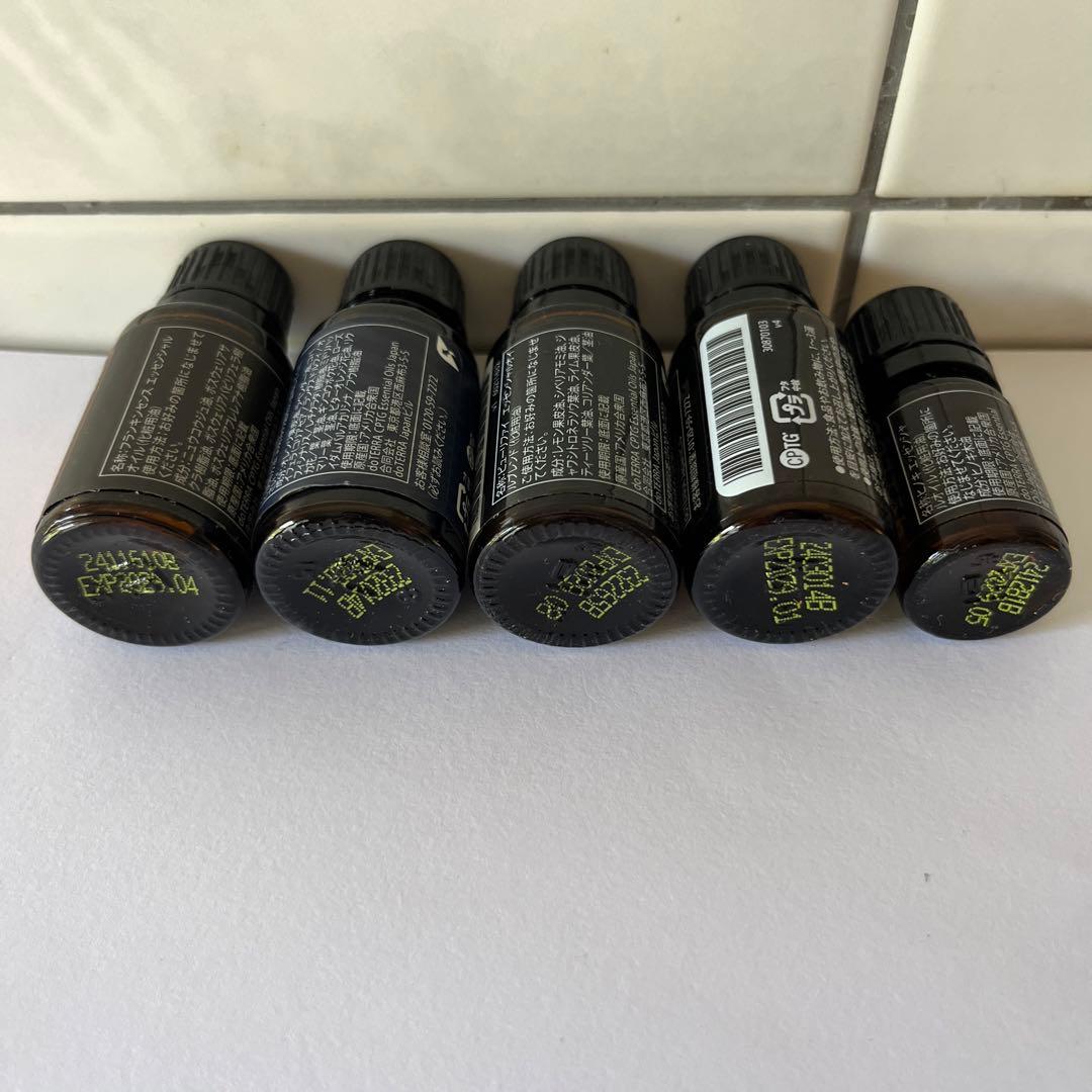 未使用！フランキンセンスなどエッセンシャルoil5本set15ml(7月末まで)