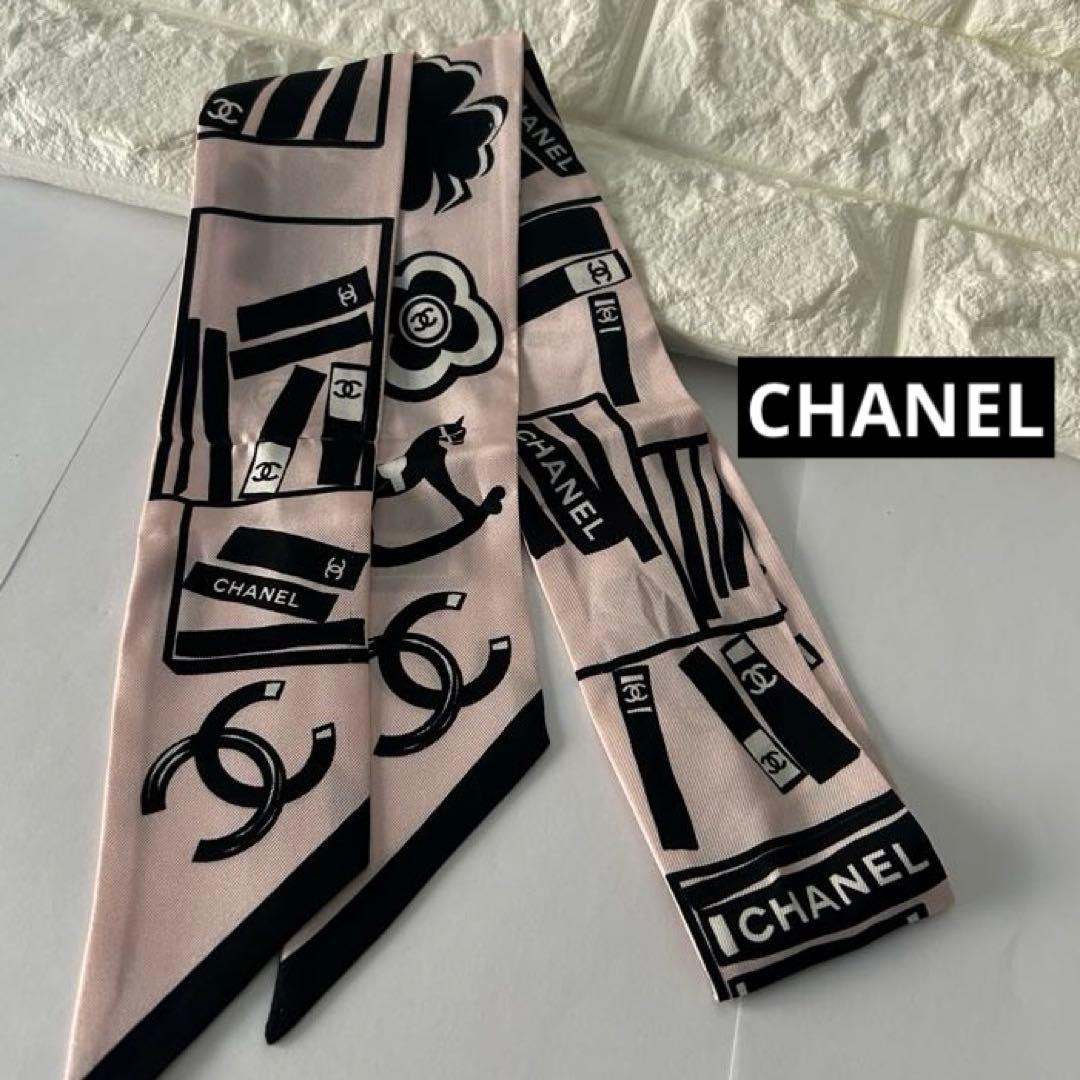 CHANEL シャネル　ロゴ スカーフ