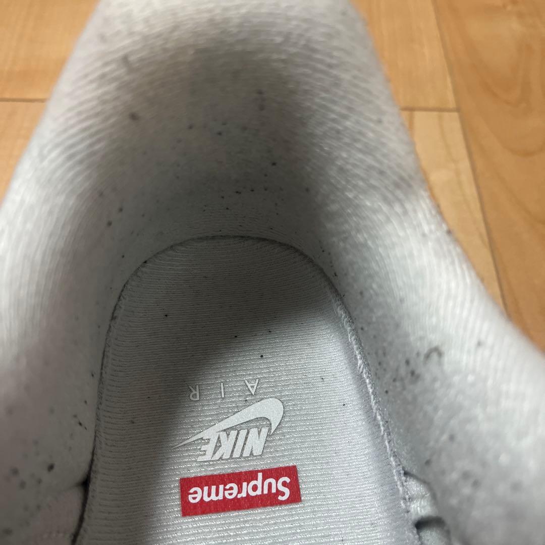 靴 Nike Air Force 1 Low Supreme