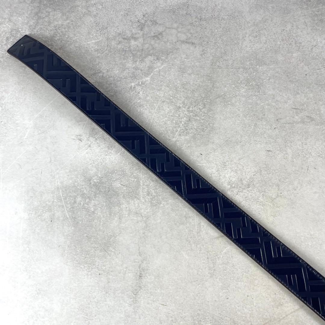 未使用✨ フェンディ FENDI ベルト ズッカ柄 エンボス レザー ネイビー