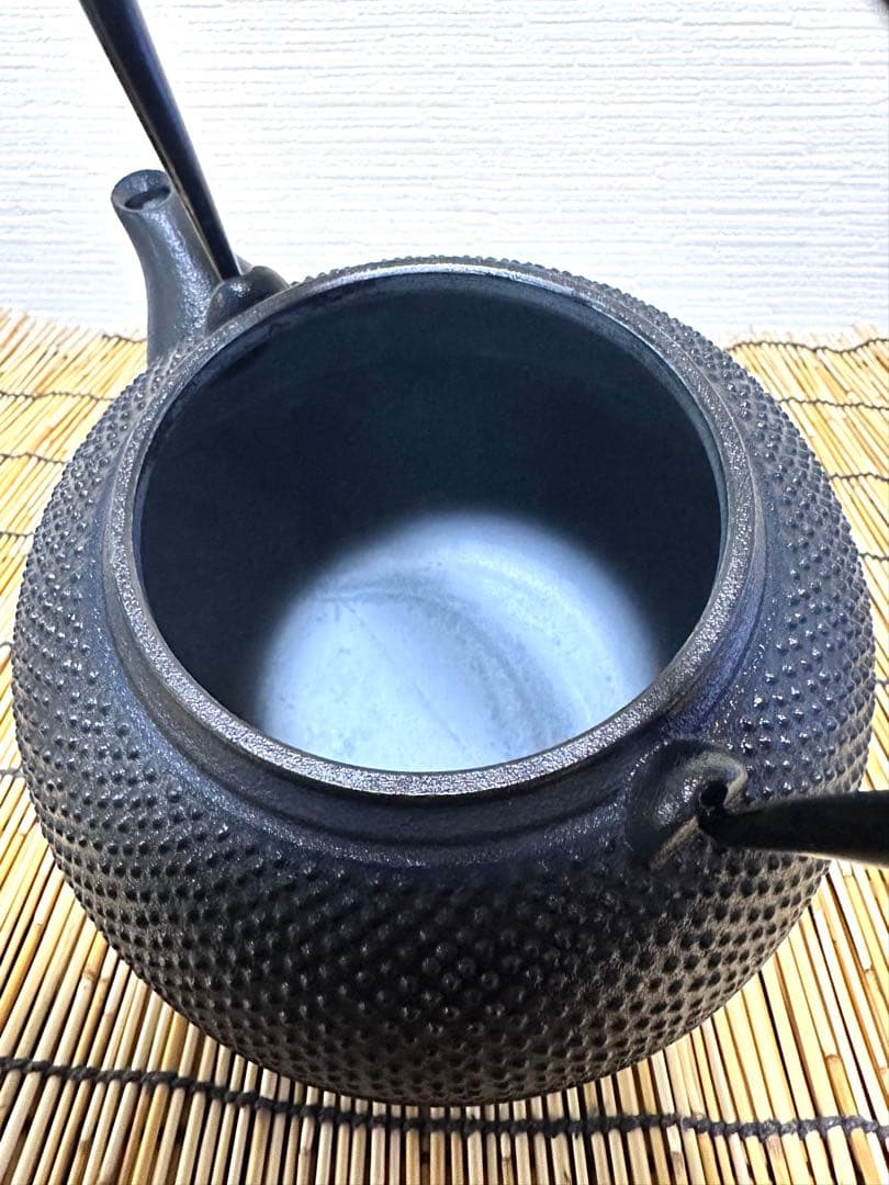 未使用品、供箱、タグ付　南部池永造　１５型福禄アラレ　南部鉄瓶　南部鉄器　鉄瓶