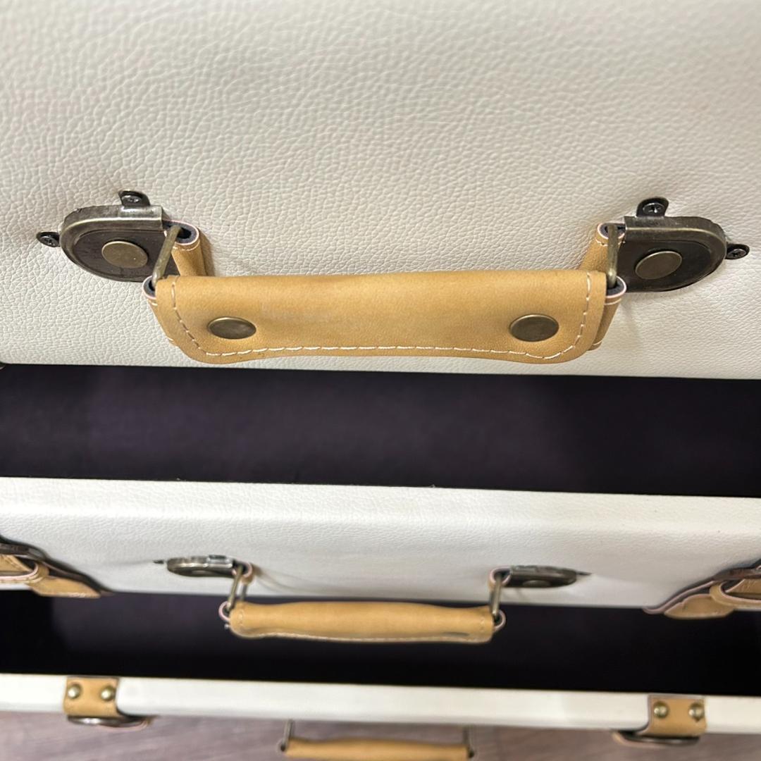 【新品・未使用】チェスターシリーズ　チェスト　トランク風チェスト４段