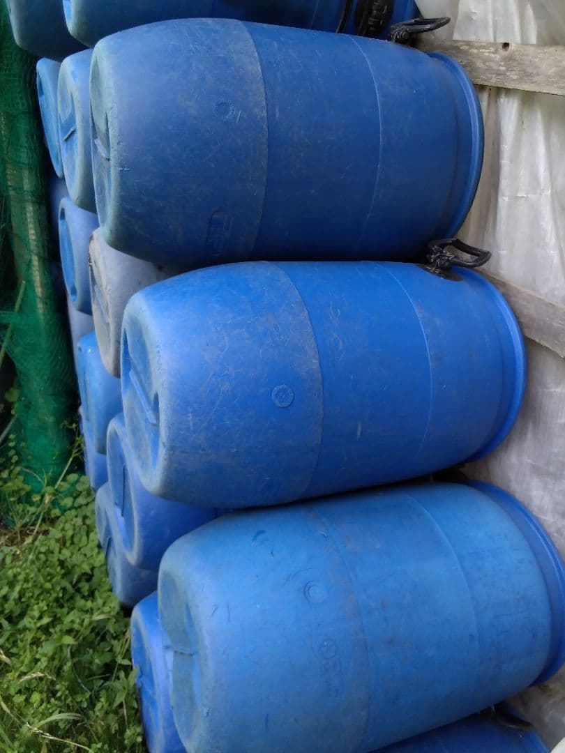 プラスチックタンク３５個まとめ売り　貯水タンク　雨水タンク　ウォータータンク