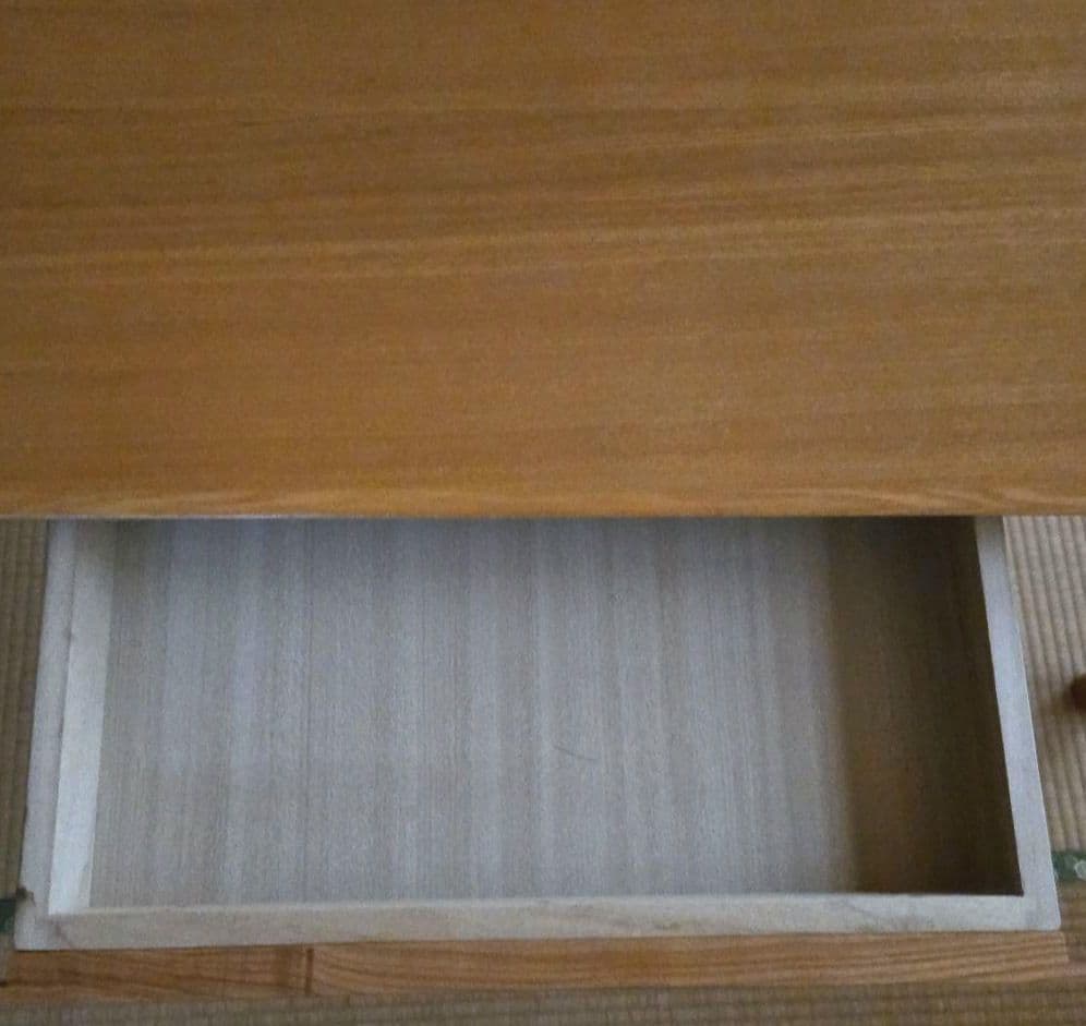 ニトリ　ダイニングテーブル(ロレイン5H 135)