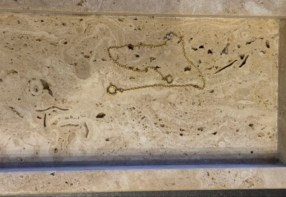 k18 金　ブレスレット　ダイヤ三粒　刻印あり