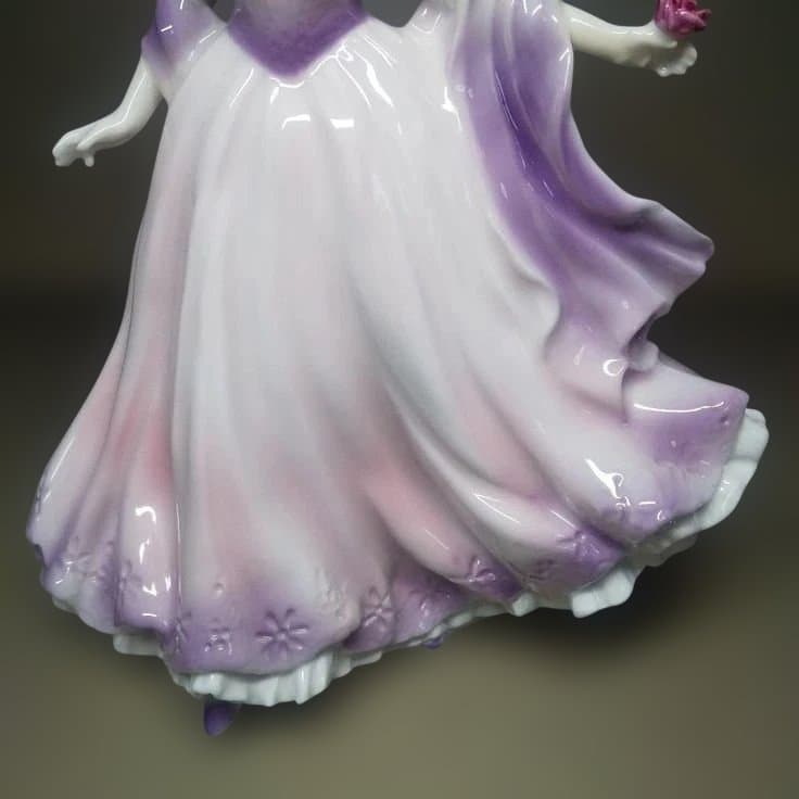  WORCESTER：レイチェル フィギュリン 陶器 置物