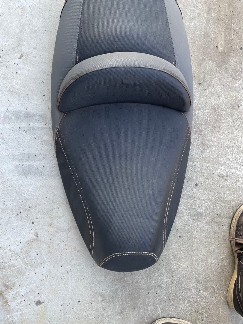 トリシティ 125 SE82J 社外　張替　シート　バックレスト