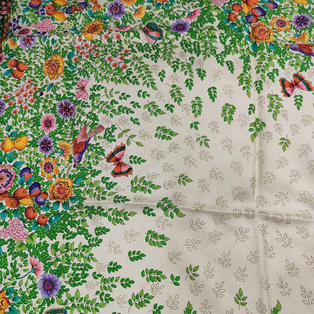 本日限定価格　近年モデル　グッチ　スカーフ　大判　シルク100%　花柄プリント