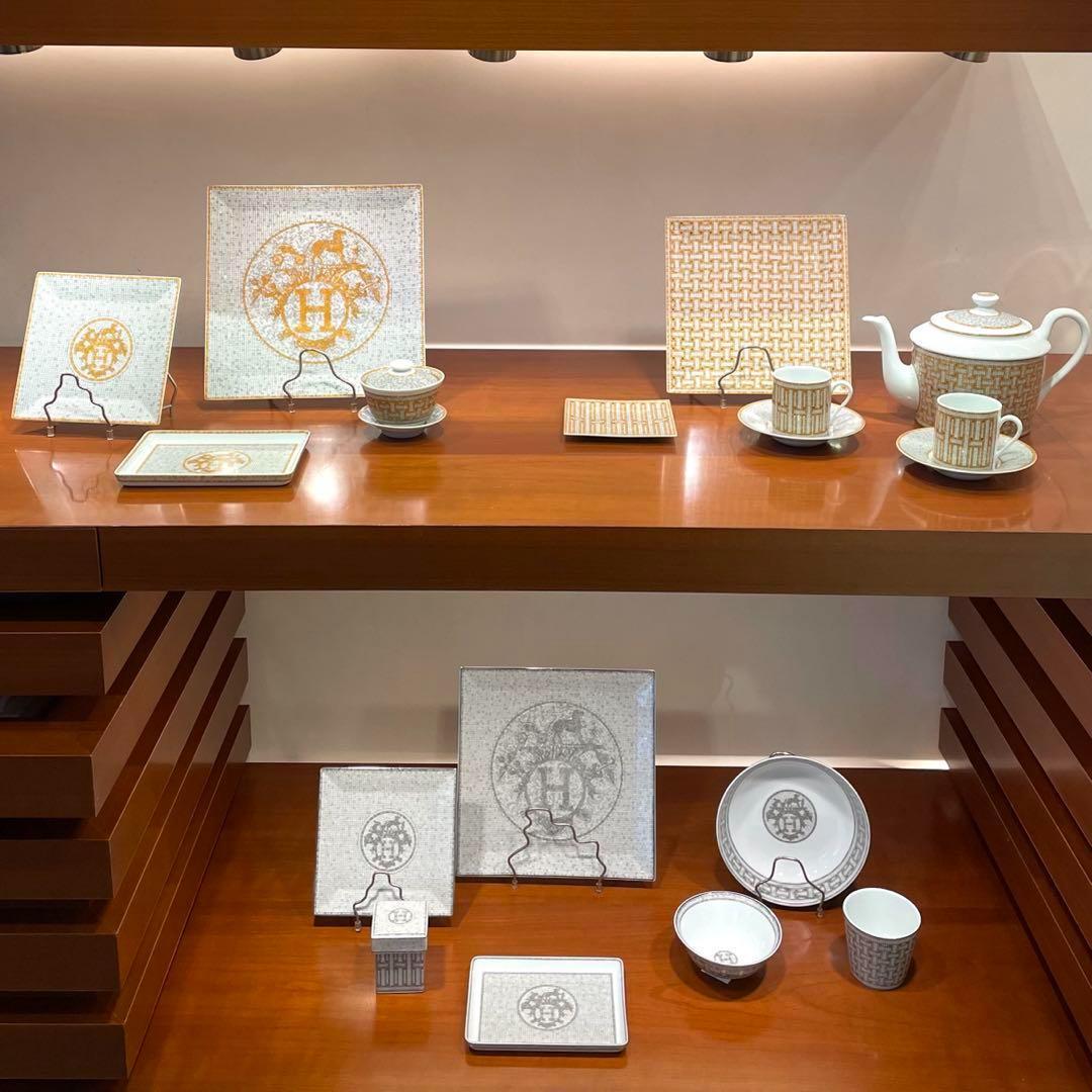 【新品 ギフト包装】エルメス モザイク ゴールド スクエアプレート 23cm