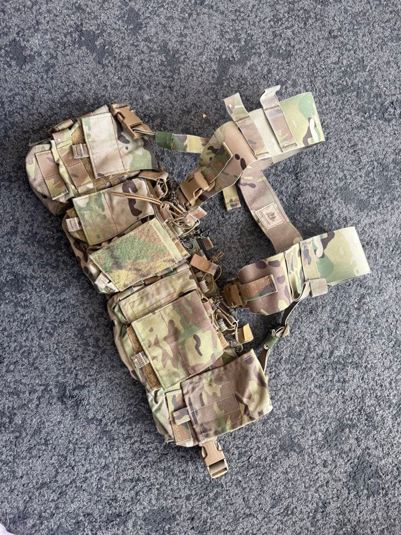 メイフワラー　マルチカムチェストリグ