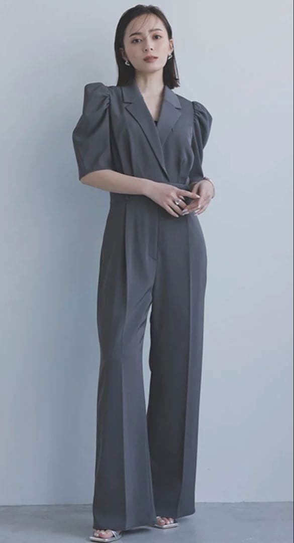 anuans テーラードオールインワン （CHARCOALGREY）