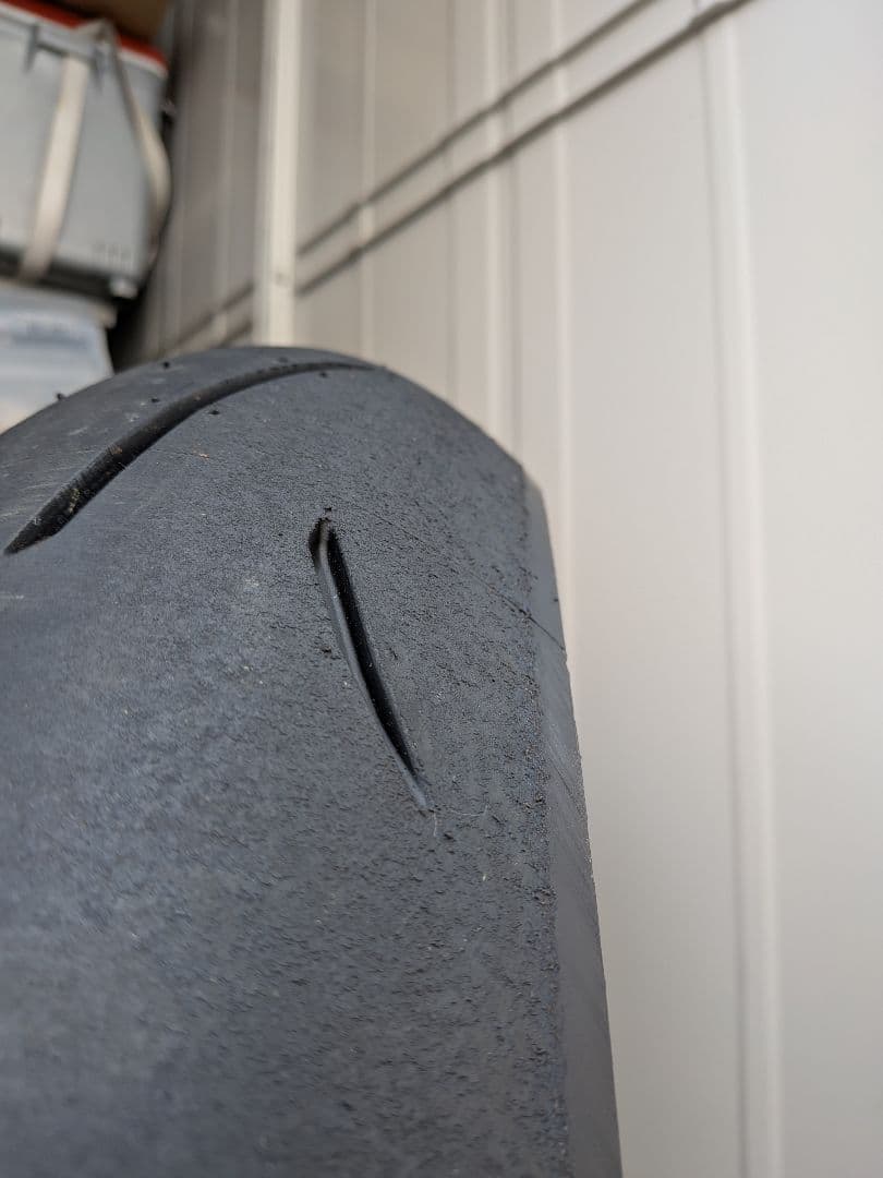 ほぼ新品　α-13SP 前後セット 110/70R17 150/60R17