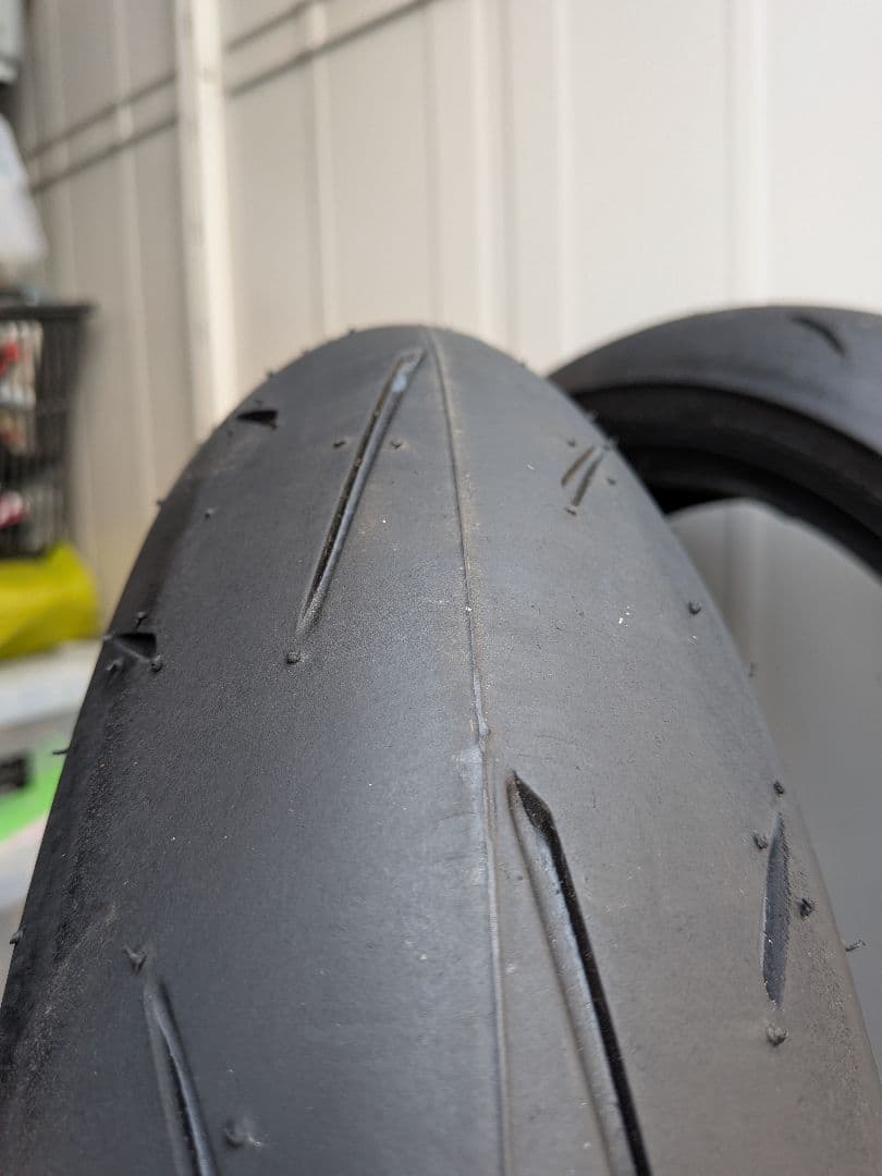 ほぼ新品　α-13SP 前後セット 110/70R17 150/60R17