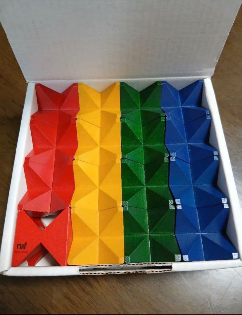 じ*ん様 未使用　ネフスピールミニ Naef Spiel mini 廃盤品希少品