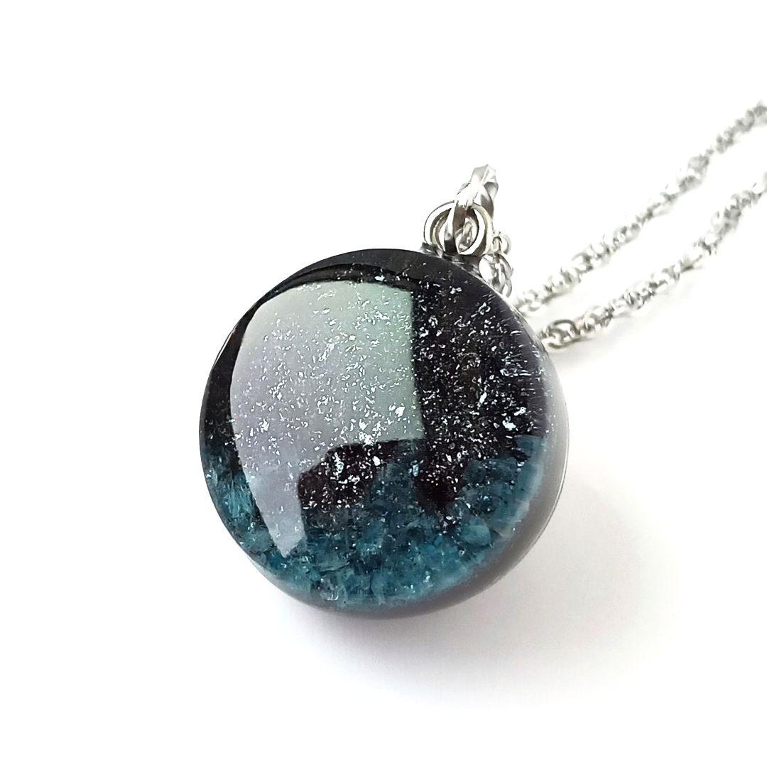 オルゴナイト｜あなたに癒やしと刺激を届け、あなたを守り、強くする｜神秘的なお守り