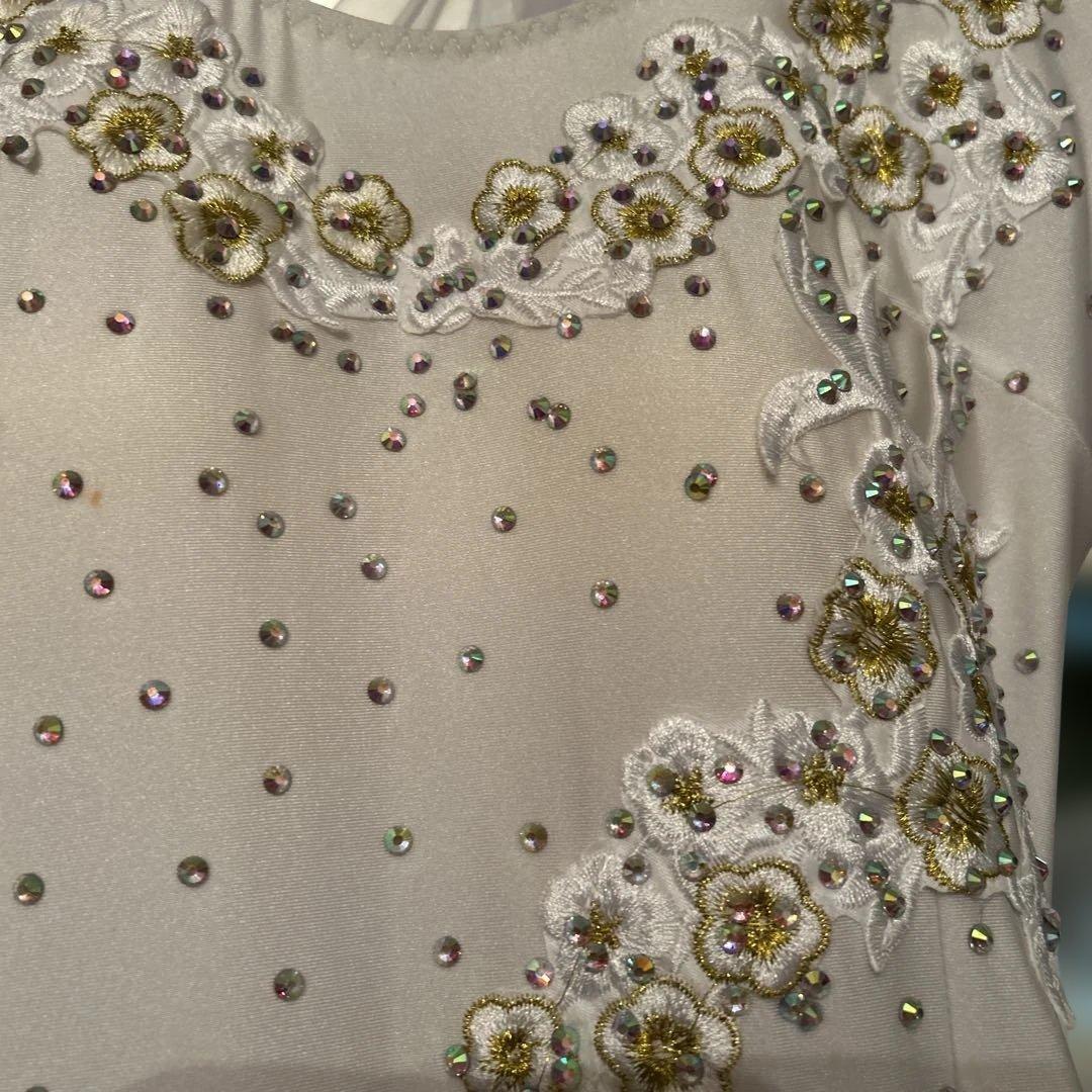 社交ダンスのスタンダードドレスです。一度競演会で着用しました。