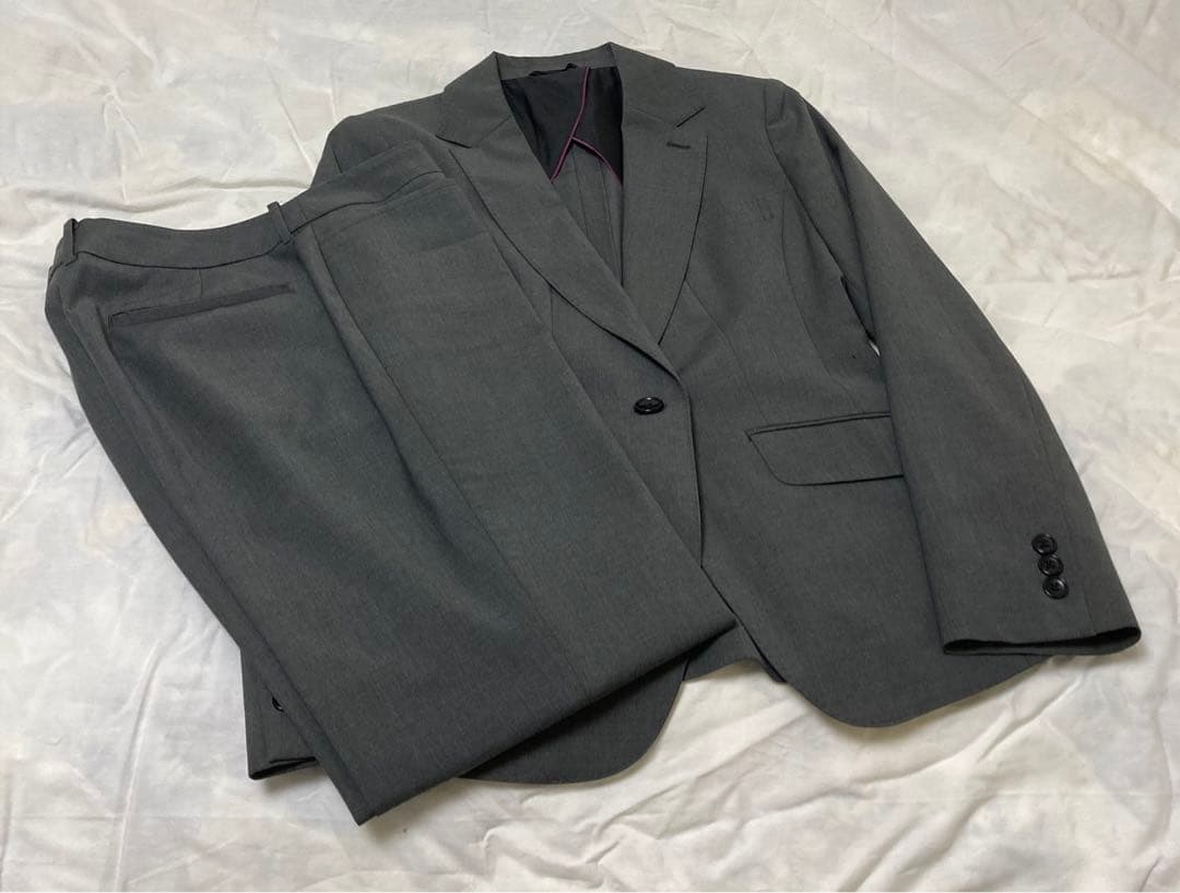専用 ヒルトン グレーパンツスーツ