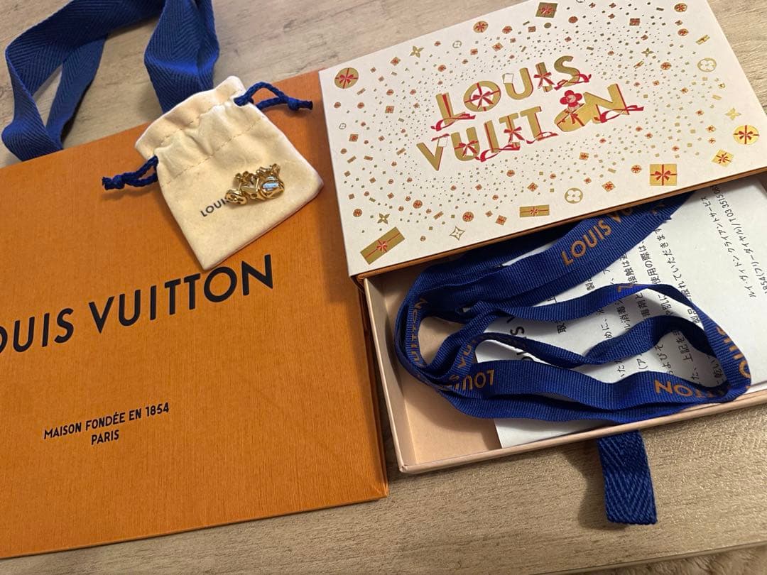 そ*な様 Louis Vuitton ピアス・クレイジー イン ロック